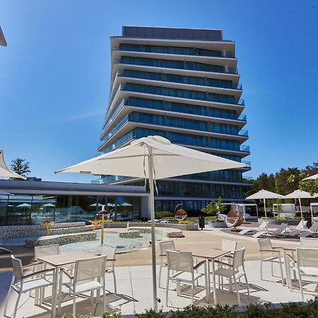 Wave Beachfront Family Apartment Мендзиздрое Екстериор снимка