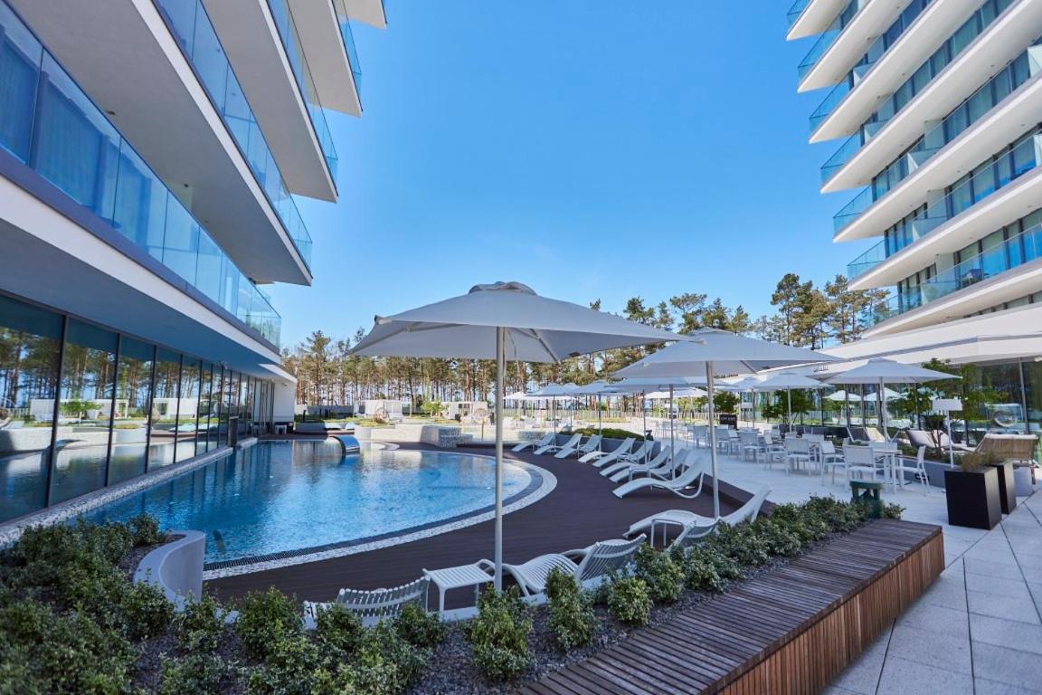 Wave Beachfront Family Apartment Мендзиздрое Екстериор снимка