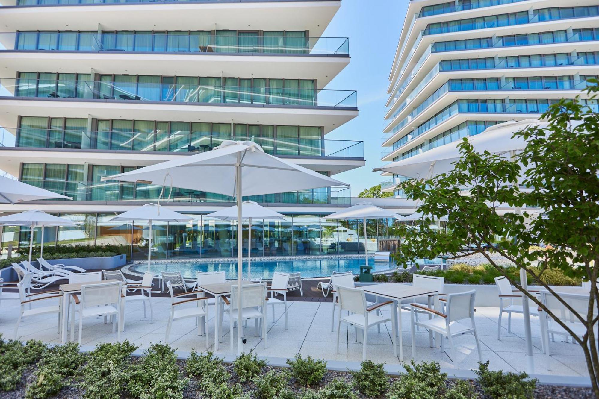 Wave Beachfront Family Apartment Мендзиздрое Екстериор снимка