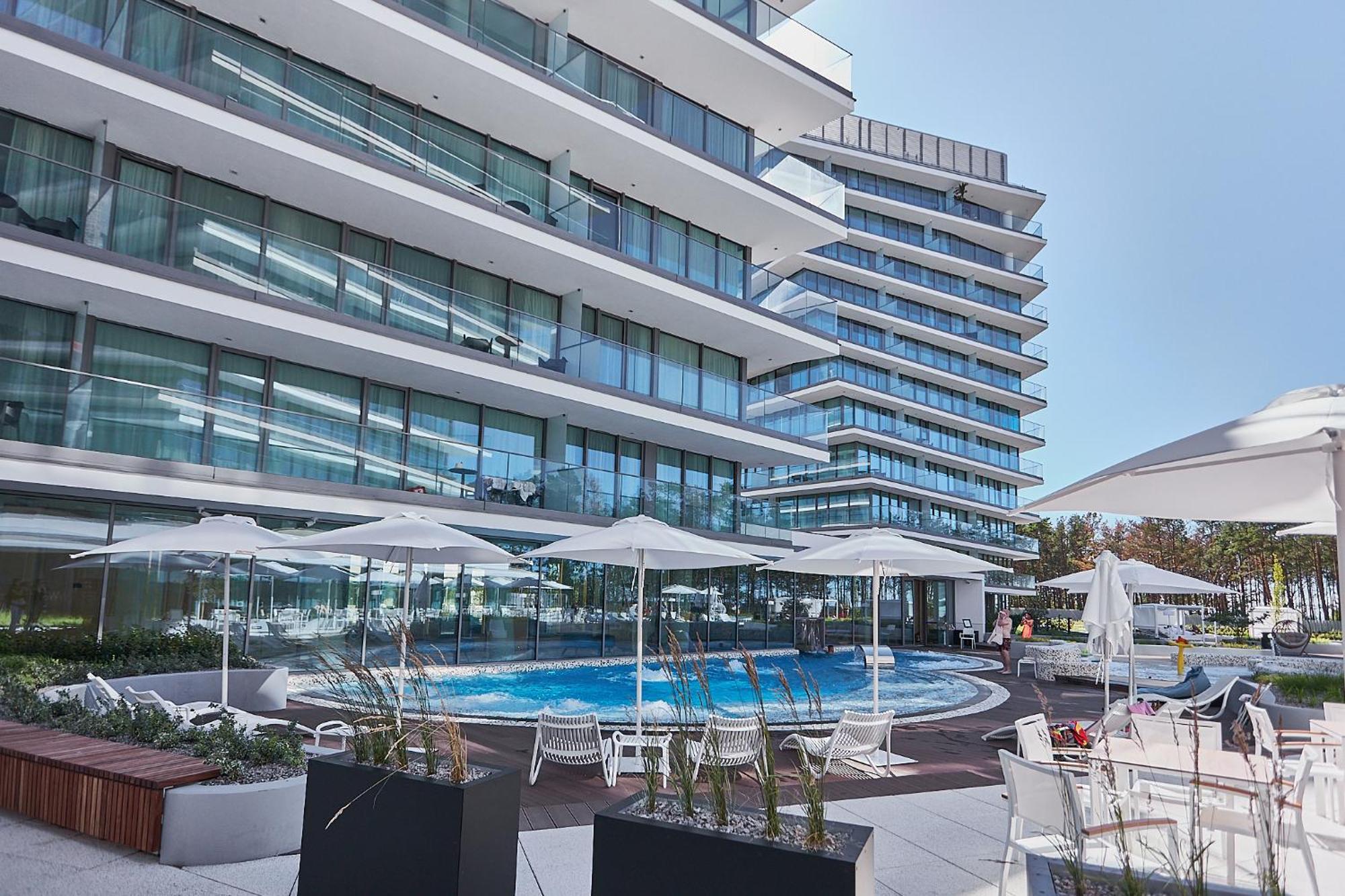 Wave Beachfront Family Apartment Мендзиздрое Екстериор снимка