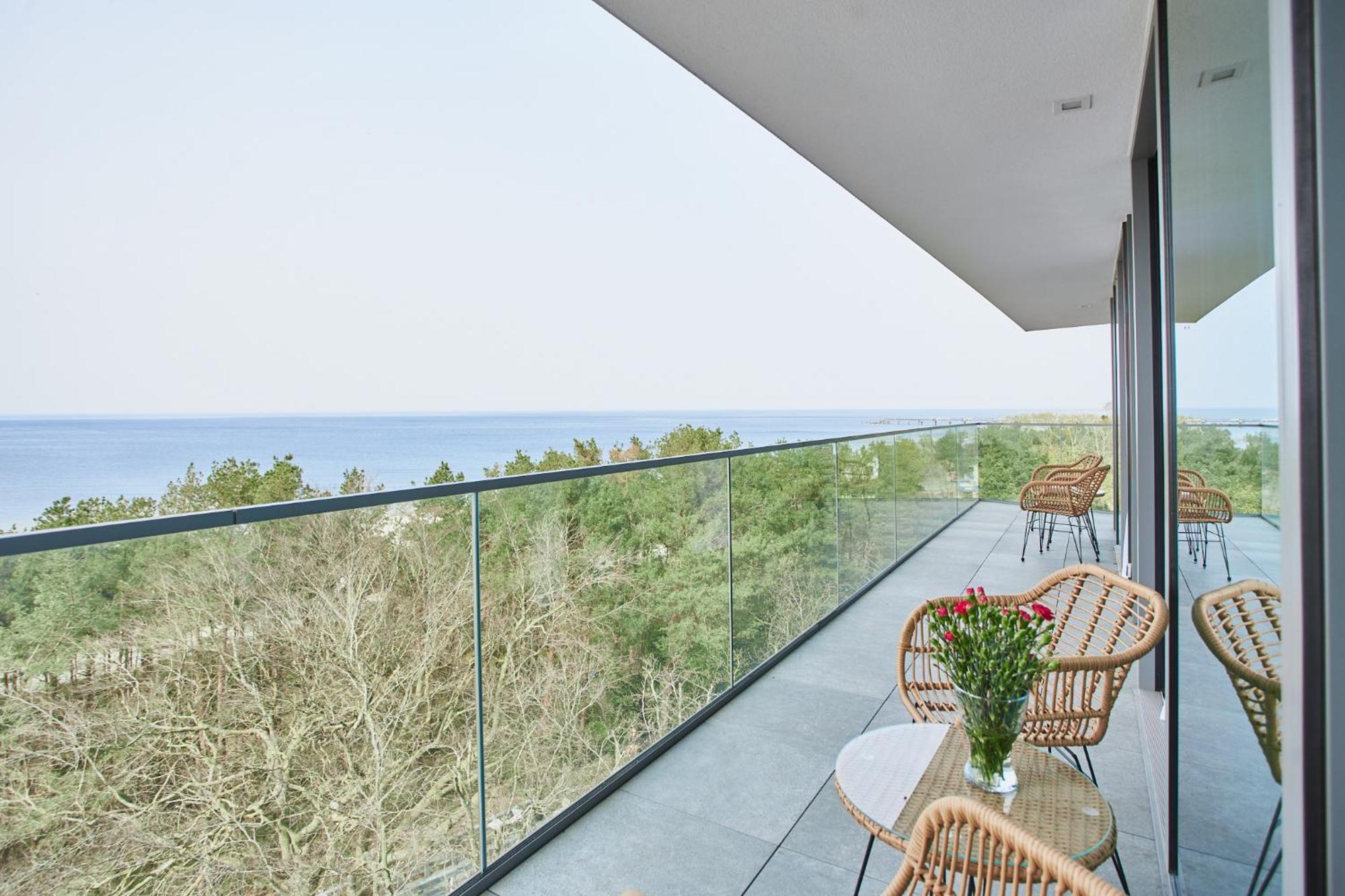 Wave Beachfront Family Apartment Мендзиздрое Екстериор снимка